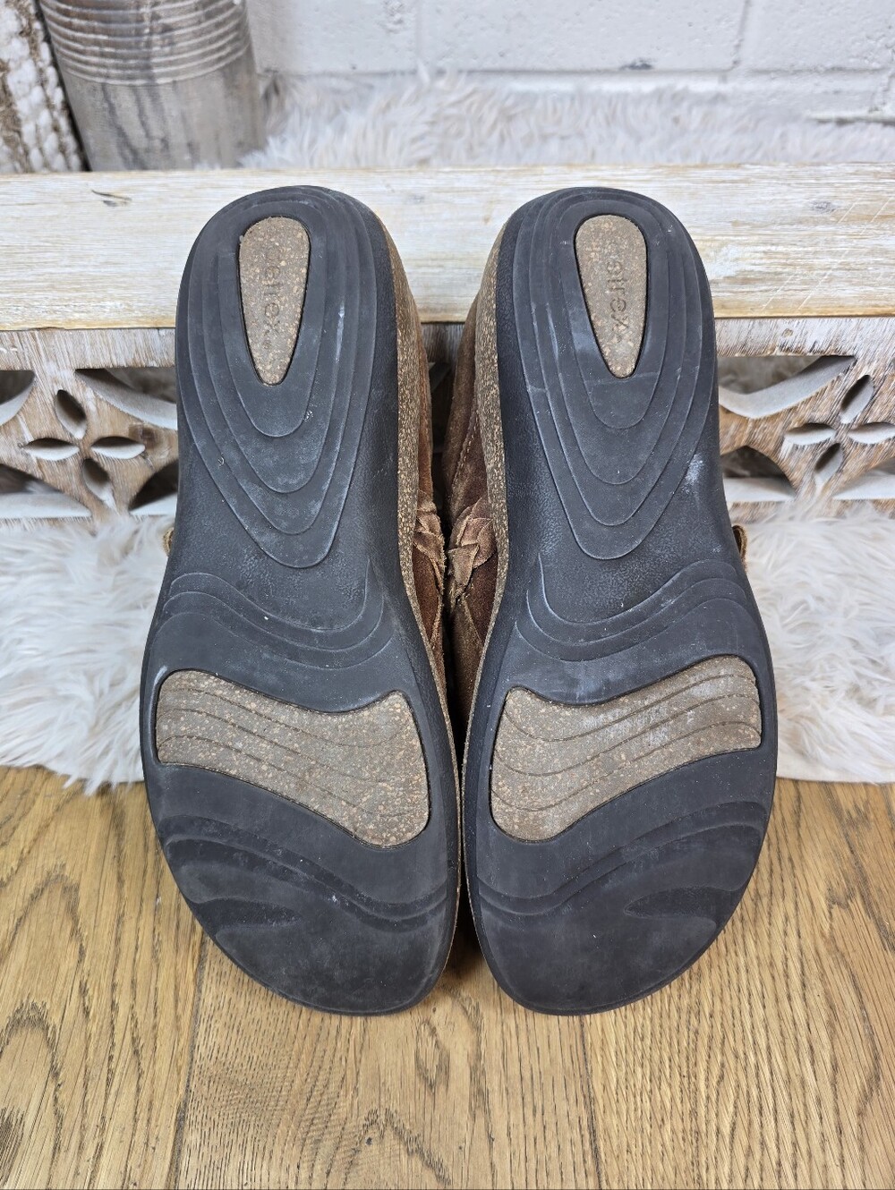 Aetrex Brown Suede Slip On Mule Size 8.5 - Picture 9 of 9